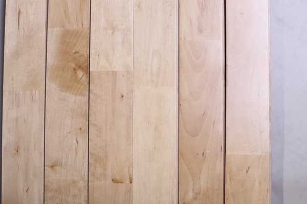 那有篮球馆地板行业品牌