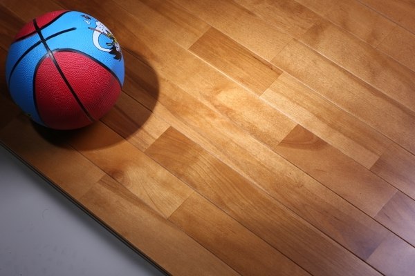 学校运动场地木地板施工工艺