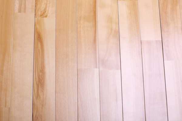 有什么体育运动木地板防火