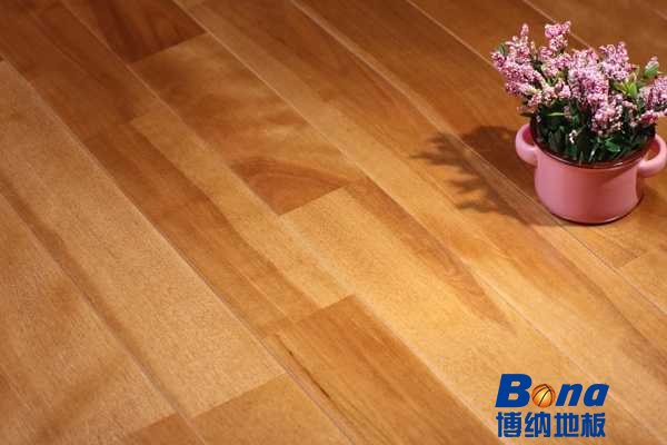 有什么体育运动木地板防潮