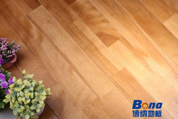 质量好体育运动木地板如何保洁