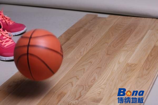 主辅龙骨篮球运动木地板如何保养