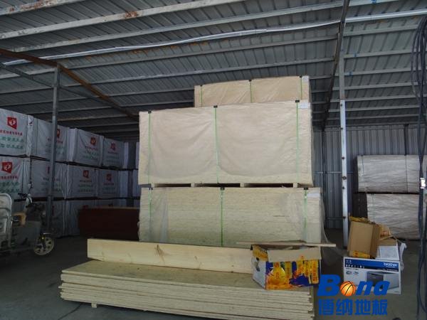 主辅龙骨运动木地板清洁保养