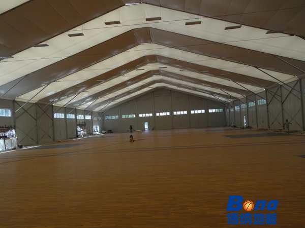 中等篮球运动木地板如何保洁