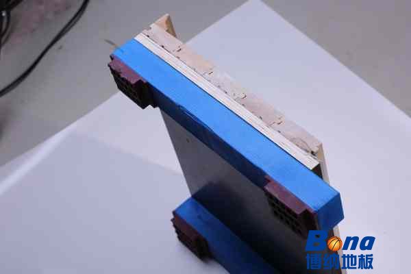 有什么运动木地板耐磨层