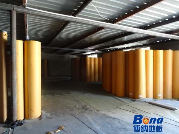 有什么运动木地板耐磨层