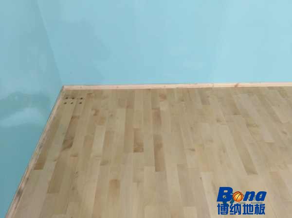 好看的体育篮球木地板要多少钱