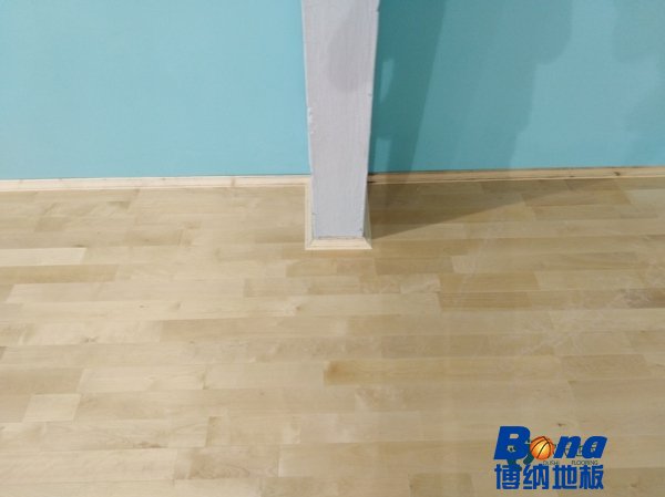 好看的体育篮球木地板要多少钱