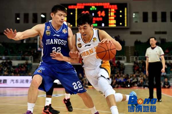 25厚运动木地板防潮