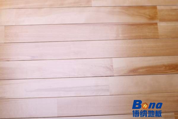 质量好篮球运动木地板如何保养