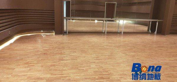 用什么运动木地板检测数据