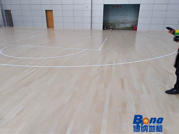 用什么运动木地板规格