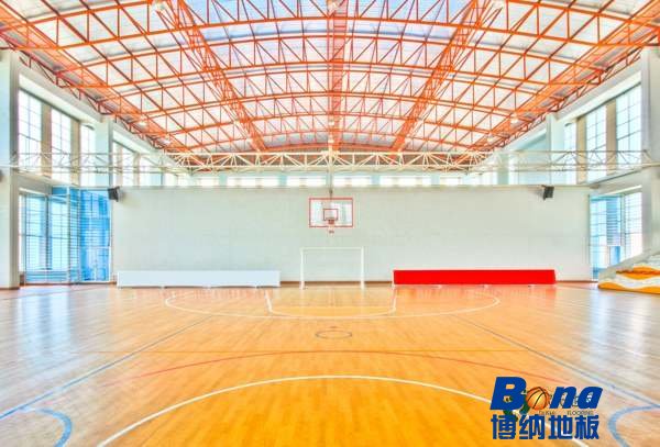 那有体育篮球木地板一般多少钱