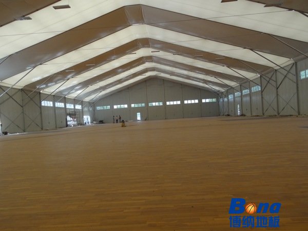 中学运动木地板怎样保养