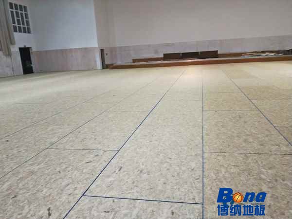 用什么运动木地板的含水率