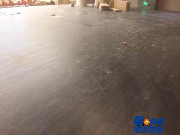 用什么运动木地板的技术参数