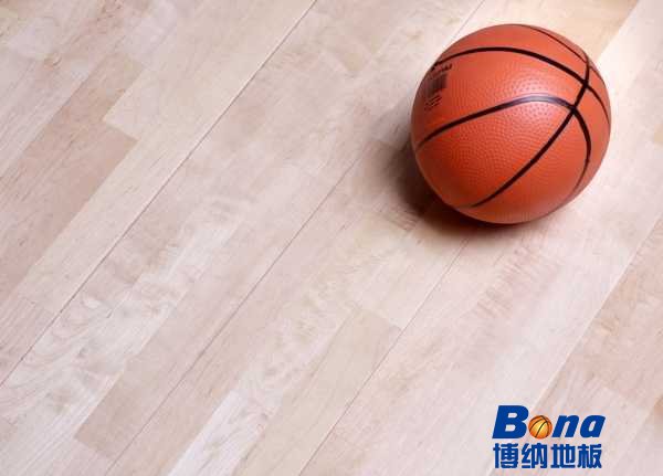 中学篮球运动木地板保养