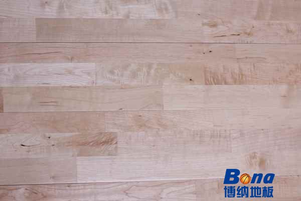 主辅龙骨体育运动木地板保养方法