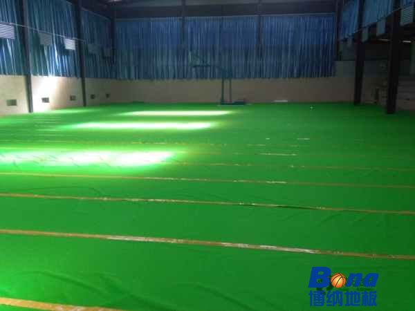 行业体育篮球木地板价位