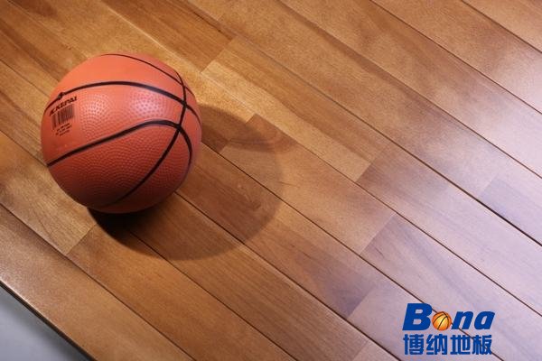 专用篮球运动木地板如何保洁
