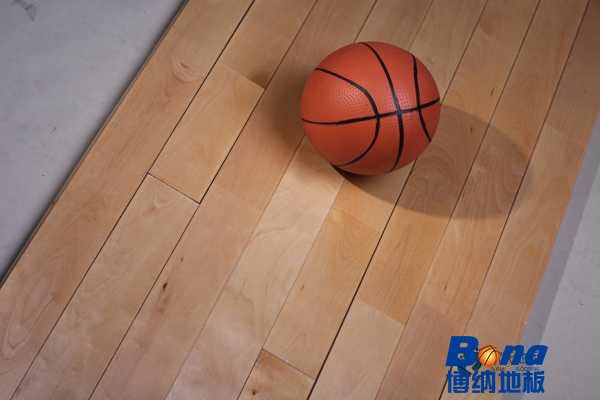 那有体育运动木地板耐磨系数