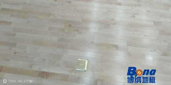 悬浮篮球运动木地板怎么画线