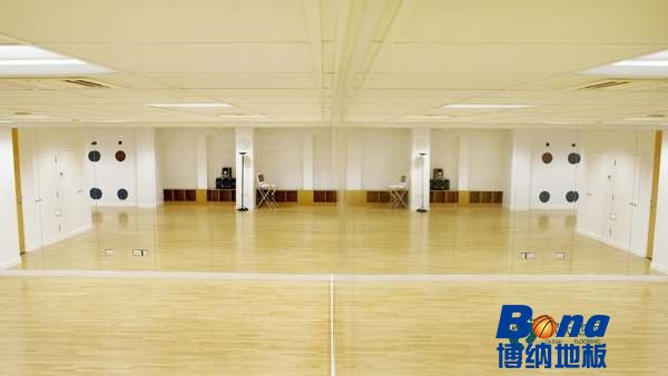 购买篮球体育地板大概多少钱